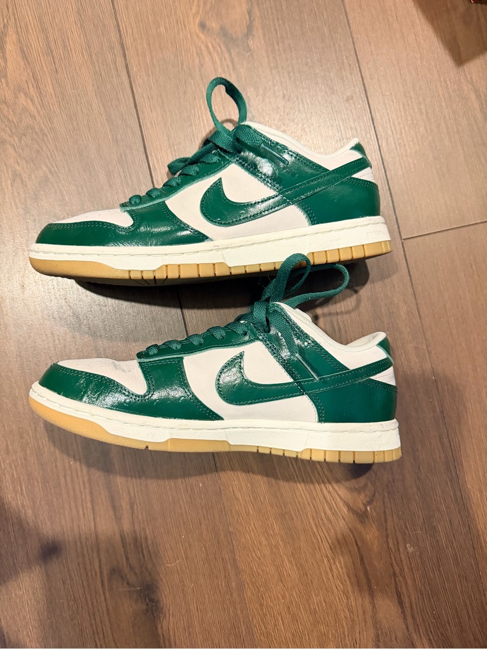 Nike Dunk Low Gorge Phantom Green Sail W Sz 7